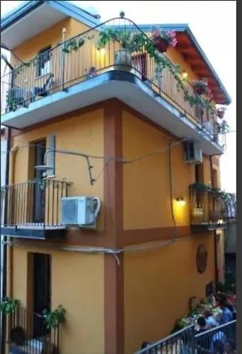 Antico Borgo - A Due Passi Dalle Gole Alcantara Motta Camastra Apartment