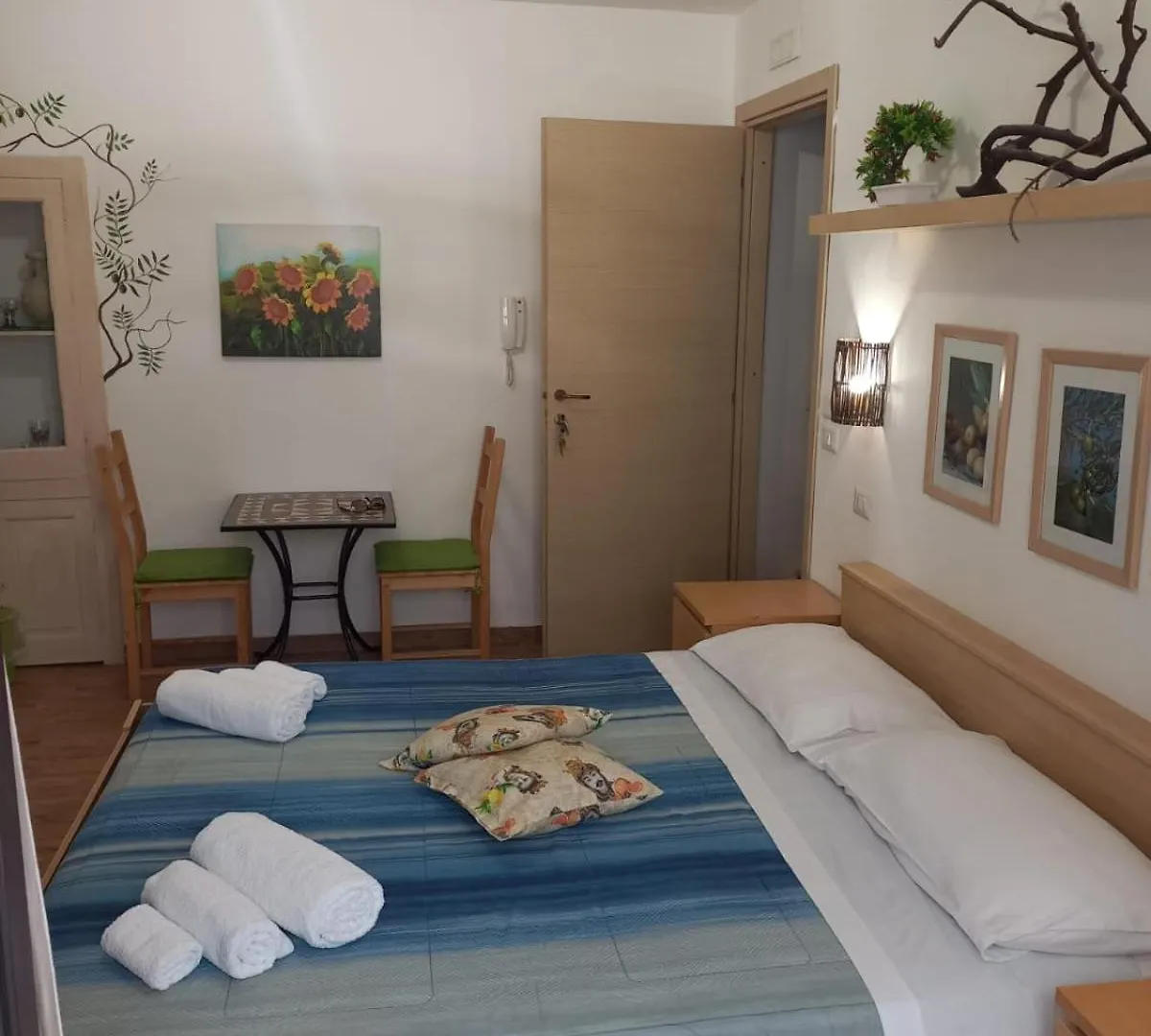 Apartment Antico Borgo - A Due Passi Dalle Gole Alcantara Motta Camastra