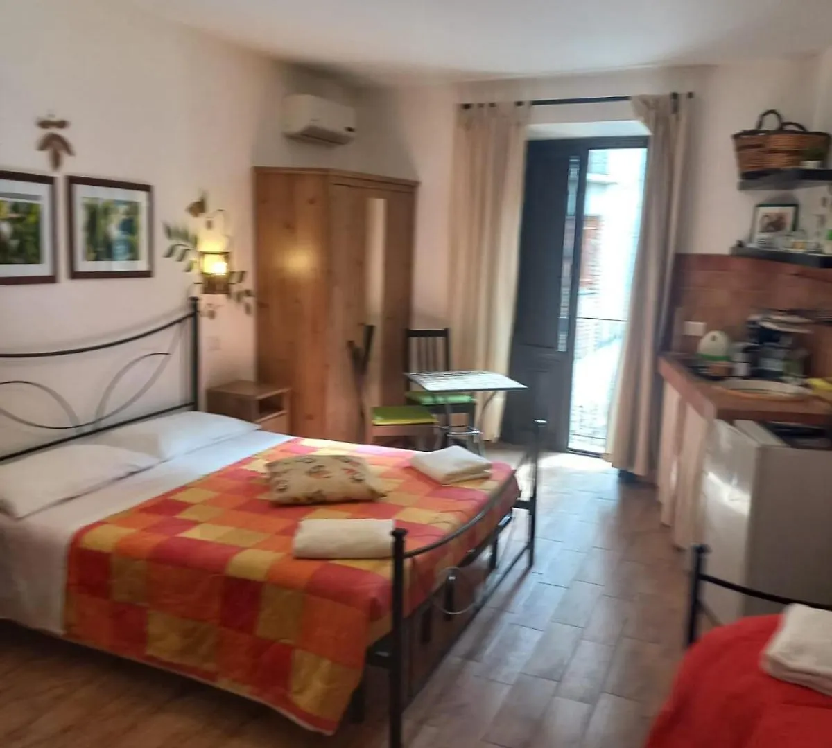 Antico Borgo - A Due Passi Dalle Gole Alcantara Motta Camastra 0*,  Italy
