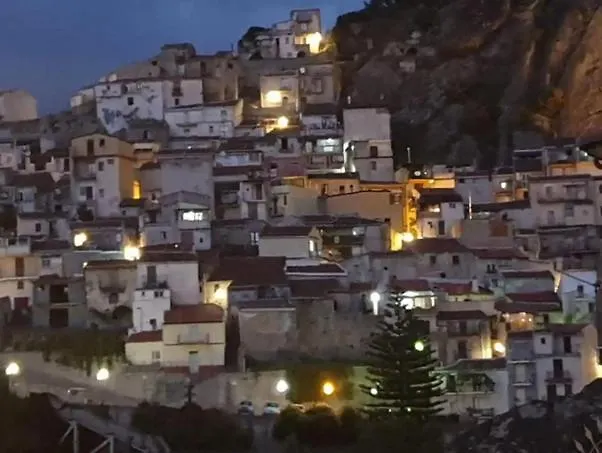 Antico Borgo - A Due Passi Dalle Gole Alcantara Motta Camastra Italy