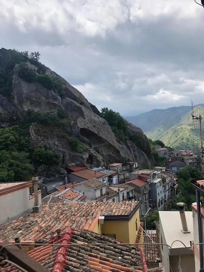 Apartment Antico Borgo - A Due Passi Dalle Gole Alcantara Motta Camastra