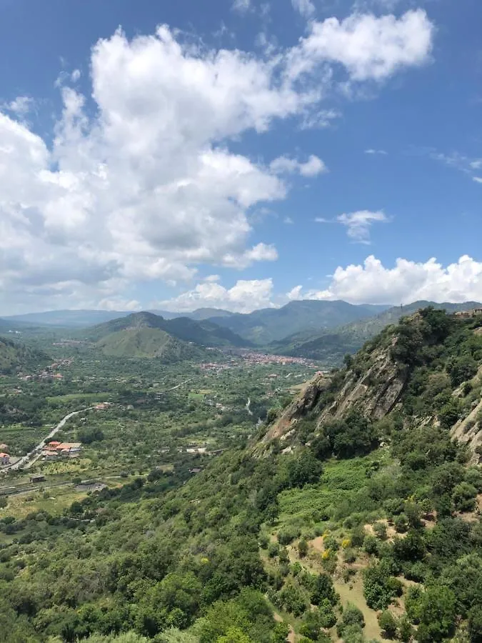 Antico Borgo - A Due Passi Dalle Gole Alcantara Motta Camastra 0*,  Italy