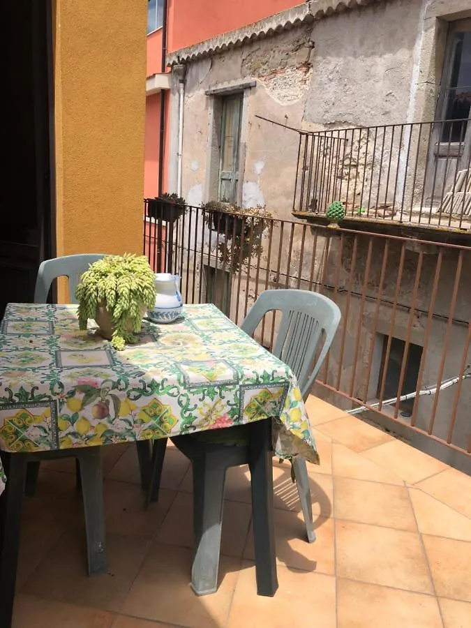 Antico Borgo - A Due Passi Dalle Gole Alcantara Motta Camastra Apartment